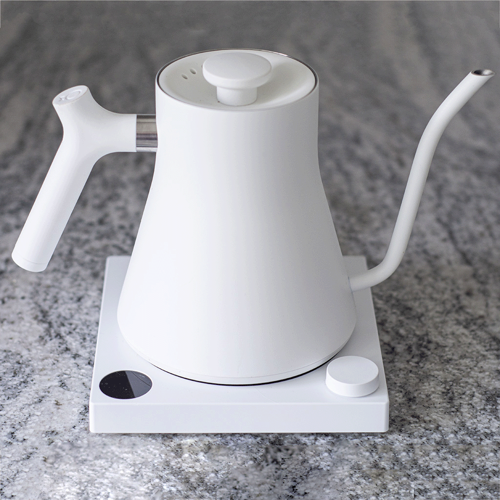 https://dailyrisecoffee.com/cdn/shop/products/Fellow-Stagg_EKG_Electric_Kettle-03.png?v=1662254296
